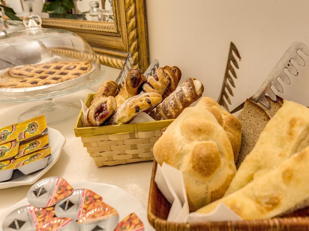 Notti A Alojamento de Acomodação e Pequeno-almoço Roma